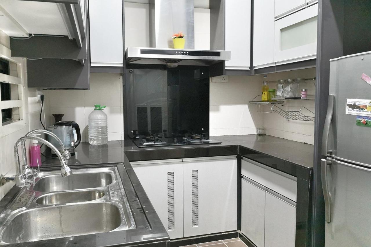Teratak Persona Homestay. 4 Rooms Double Storey Terrace In Kuantan City. Luaran gambar