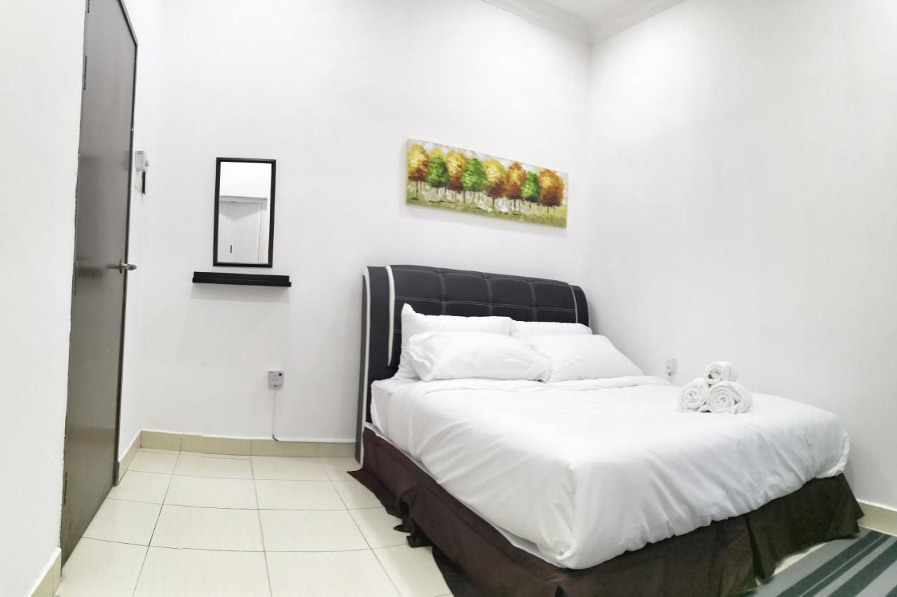Teratak Persona Homestay. 4 Rooms Double Storey Terrace In Kuantan City. Luaran gambar