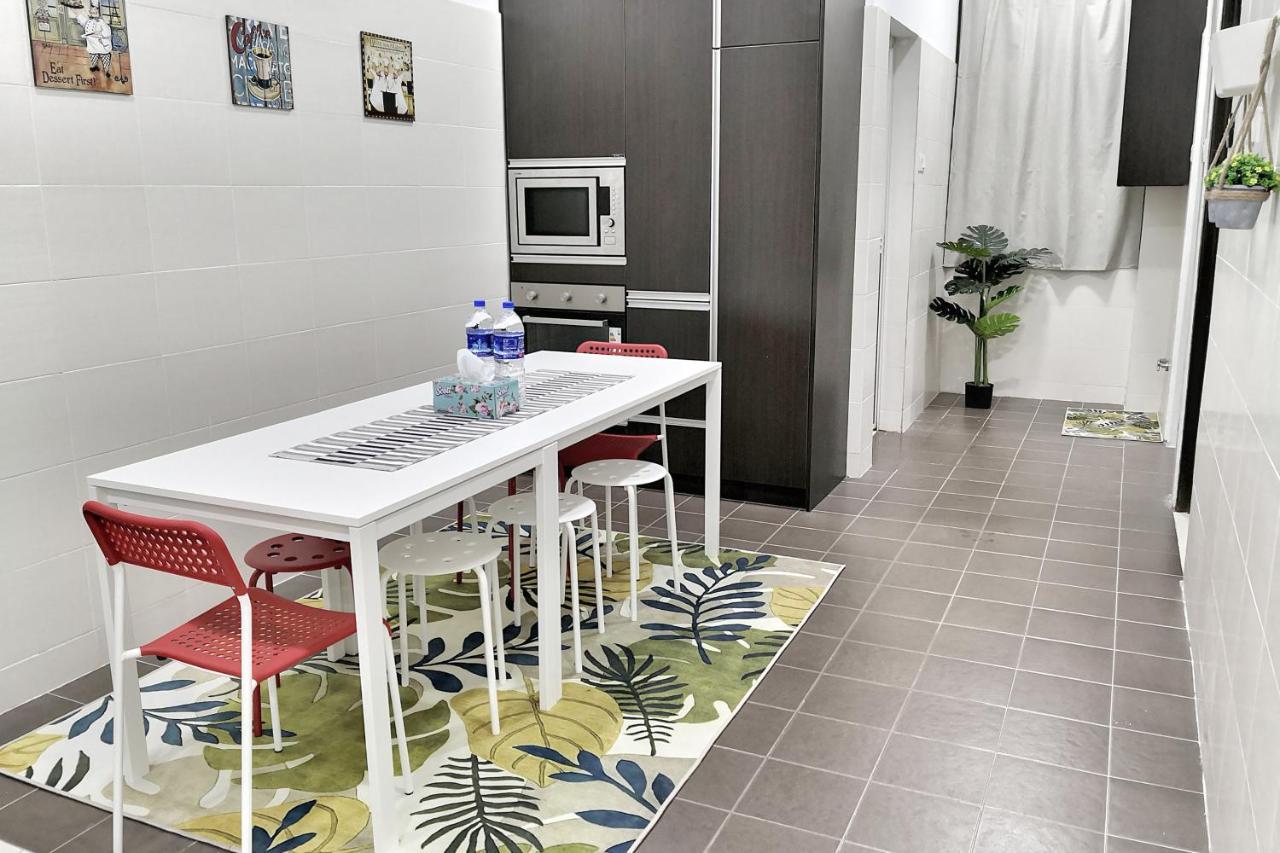 Teratak Persona Homestay. 4 Rooms Double Storey Terrace In Kuantan City. Luaran gambar