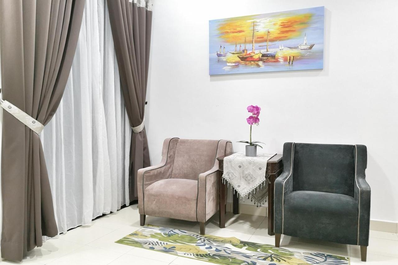 Teratak Persona Homestay. 4 Rooms Double Storey Terrace In Kuantan City. Luaran gambar