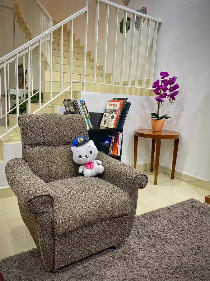 Teratak Persona Homestay. 4 Rooms Double Storey Terrace In Kuantan City. Luaran gambar